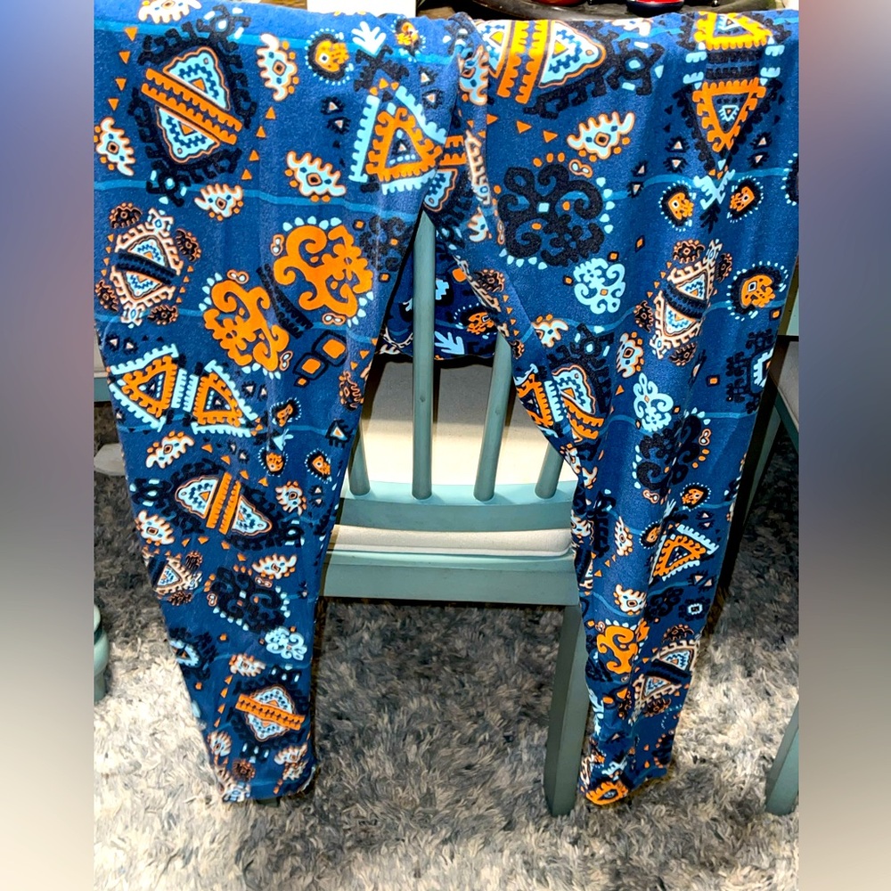 Tall & Curvy LuLaRoe Leggings